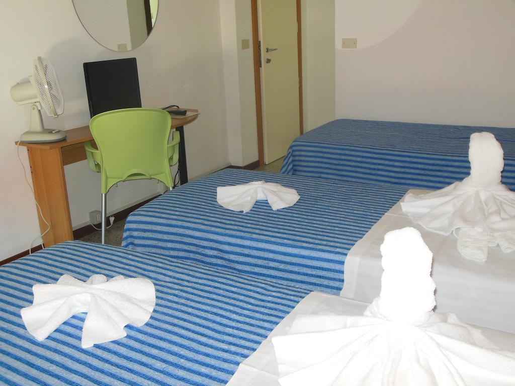 Hotel Edy Rimini Ngoại thất bức ảnh
