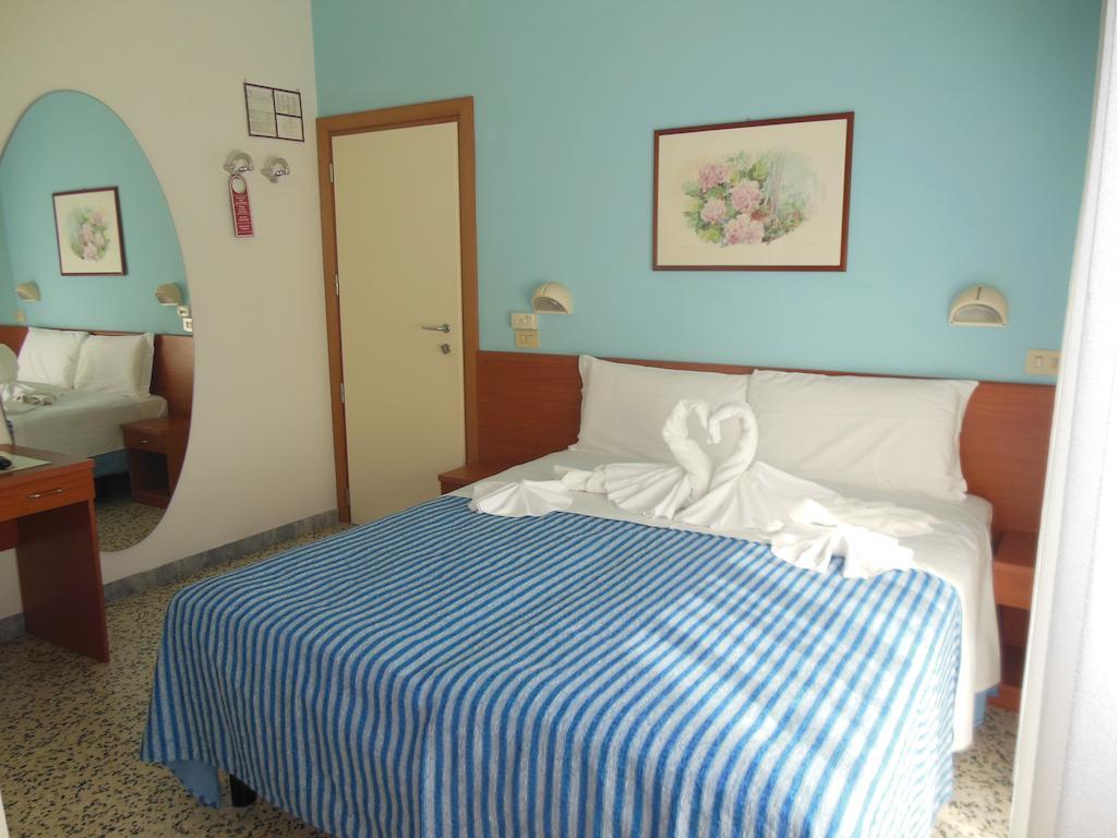 Hotel Edy Rimini Ngoại thất bức ảnh