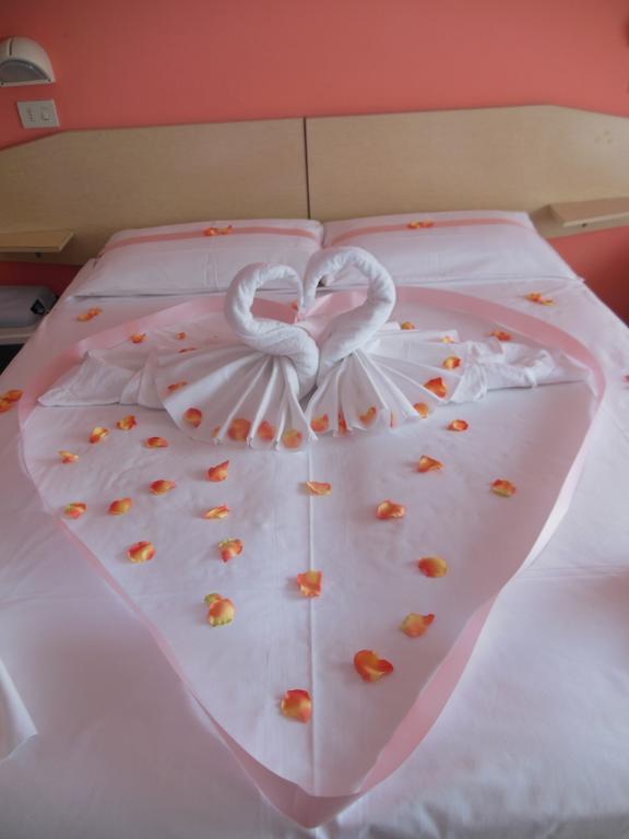 Hotel Edy Rimini Ngoại thất bức ảnh