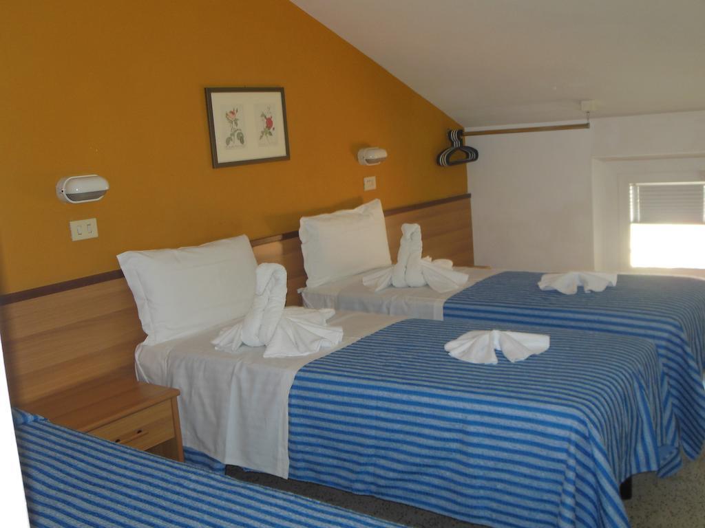 Hotel Edy Rimini Ngoại thất bức ảnh