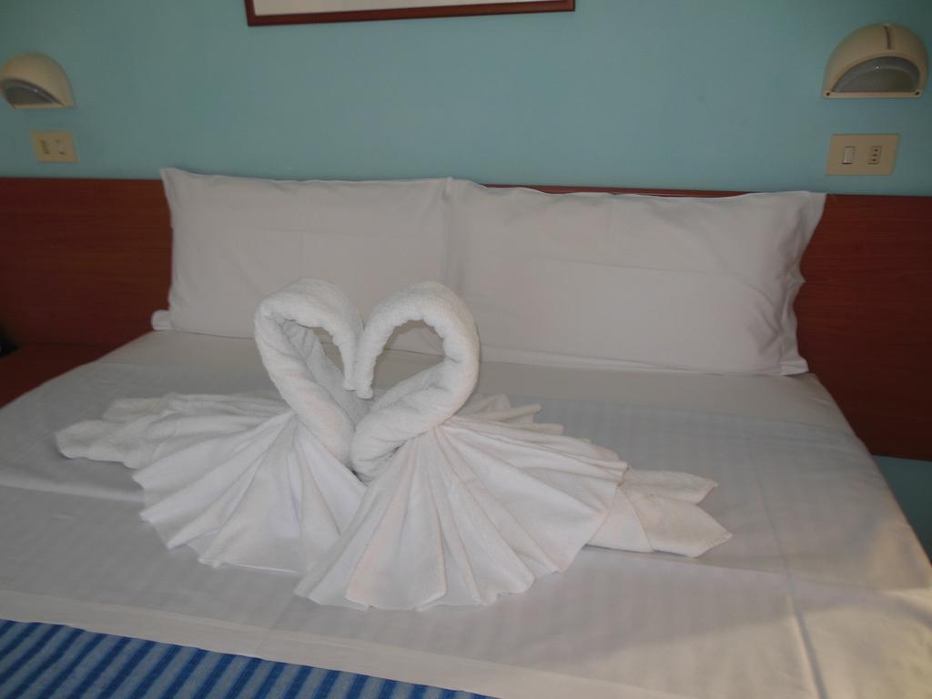 Hotel Edy Rimini Ngoại thất bức ảnh