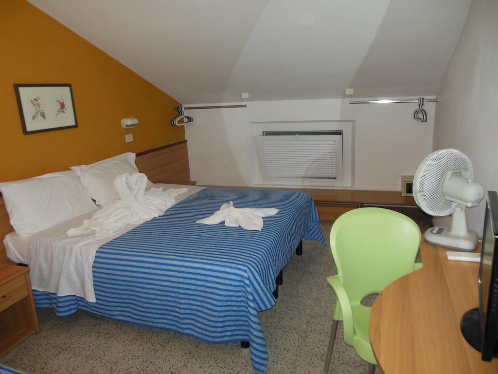 Hotel Edy Rimini Ngoại thất bức ảnh