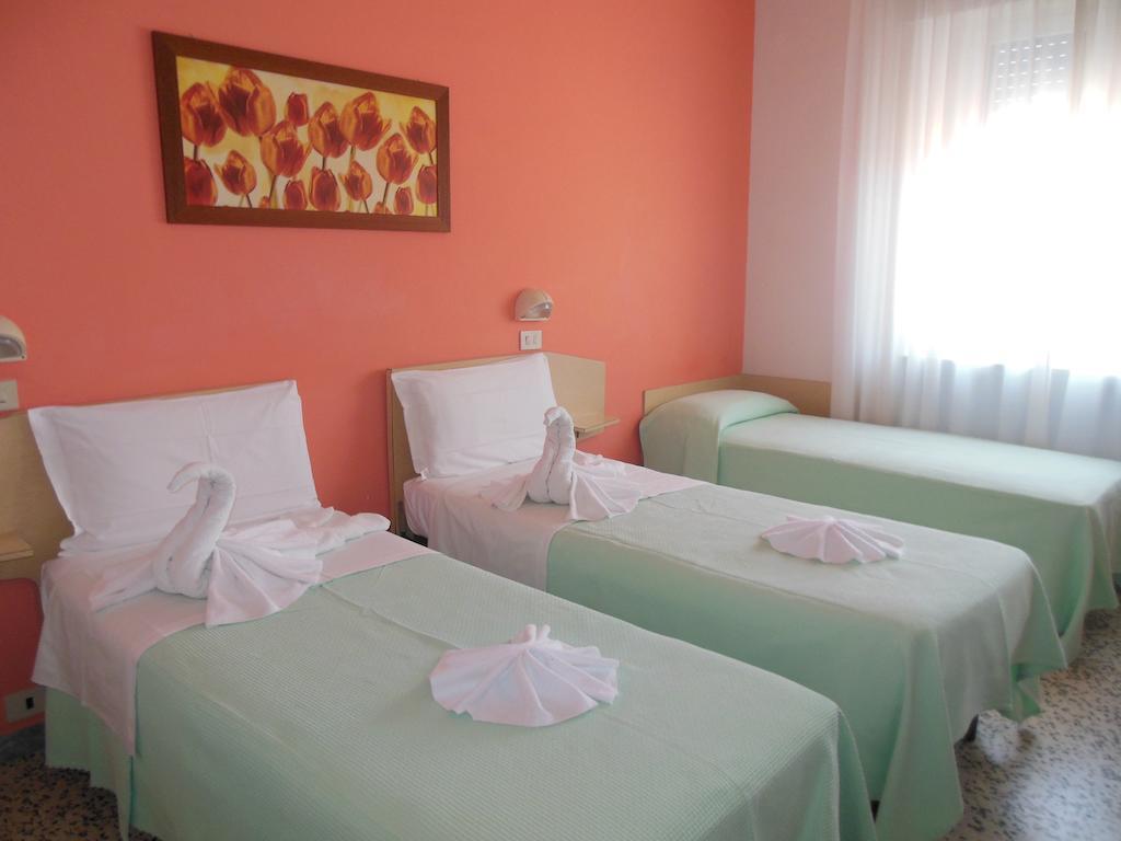 Hotel Edy Rimini Ngoại thất bức ảnh