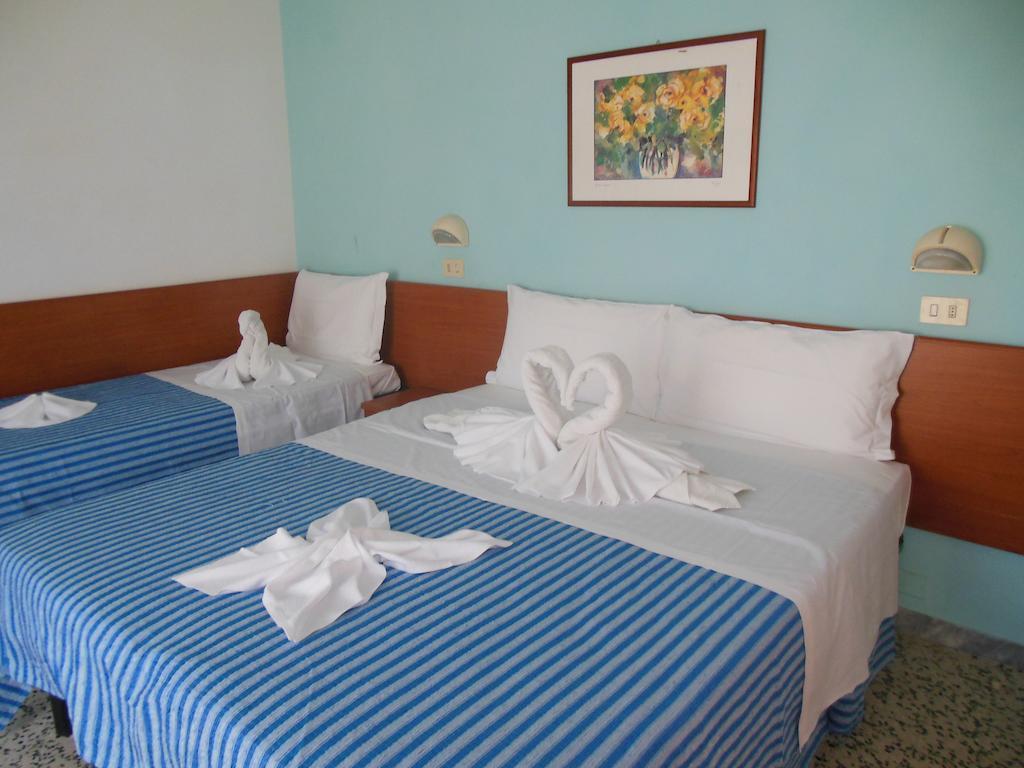Hotel Edy Rimini Ngoại thất bức ảnh