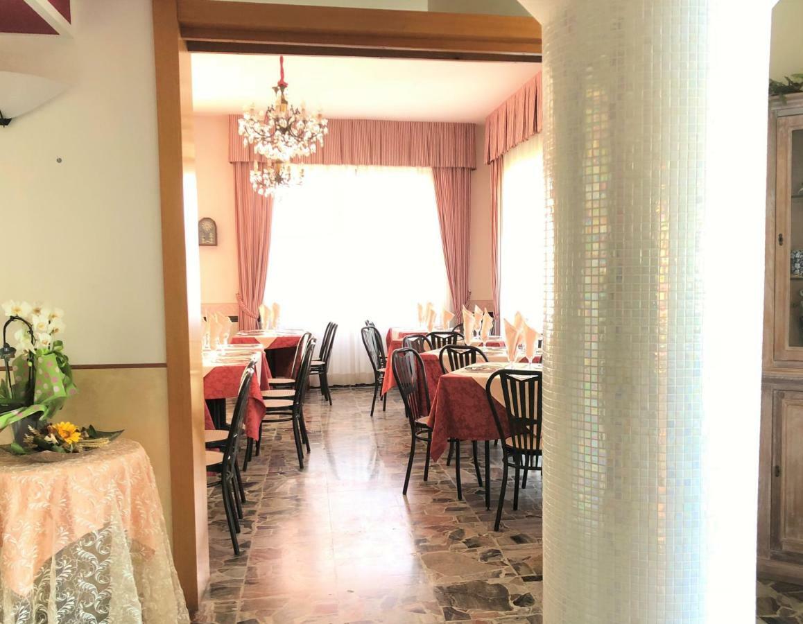 Hotel Edy Rimini Ngoại thất bức ảnh