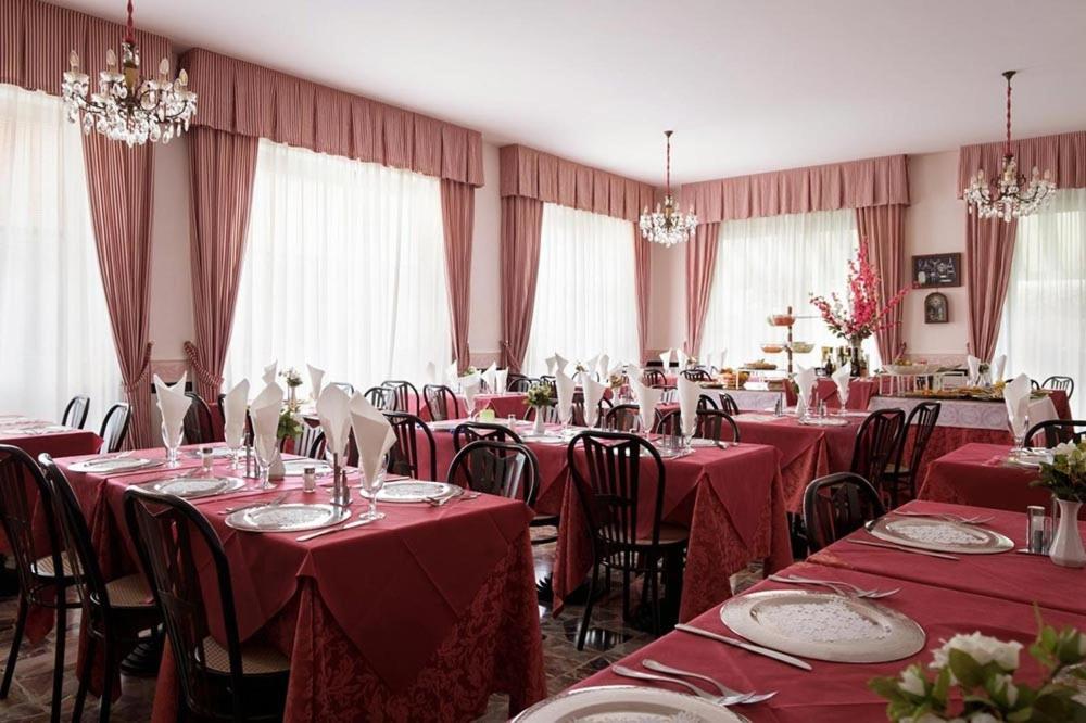Hotel Edy Rimini Ngoại thất bức ảnh