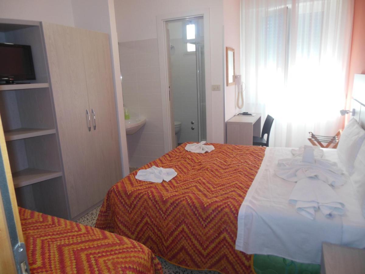 Hotel Edy Rimini Ngoại thất bức ảnh